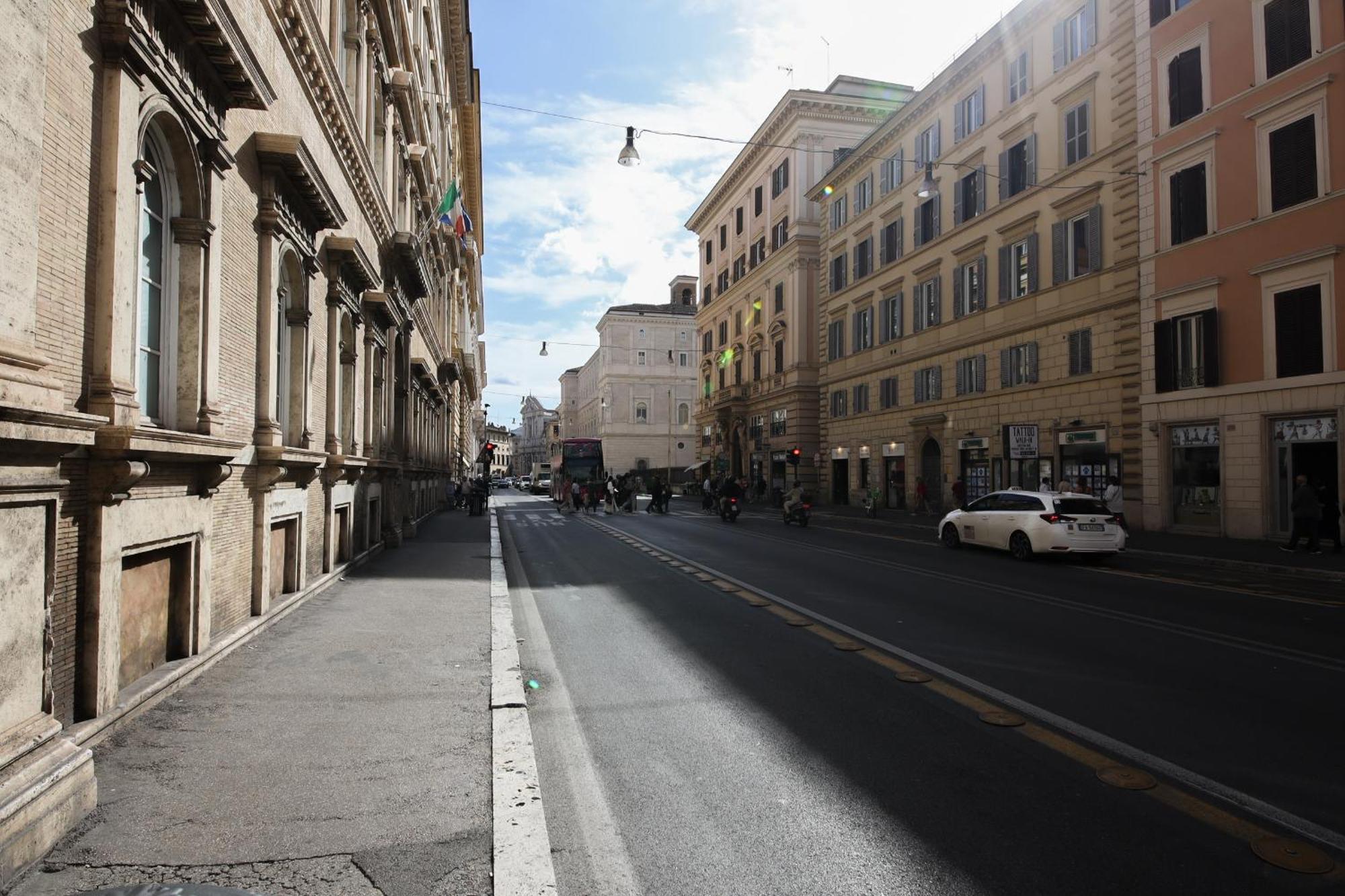 Domus Minelli Navona By Ghor